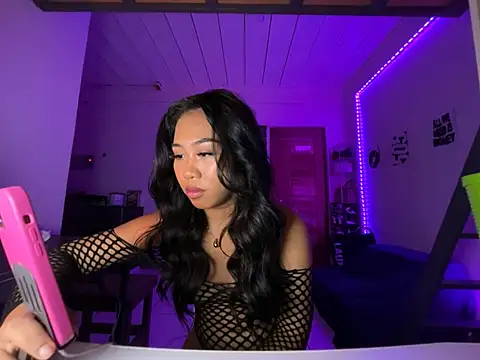PinayLina18 Live XXX-Chat