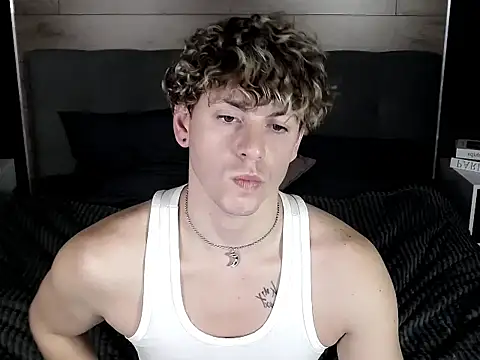 ConnorBlake লাইভ XXX চ্যাট