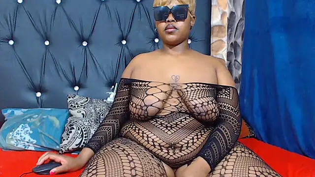 Chat +18 de BadAss_Bee ao vivo