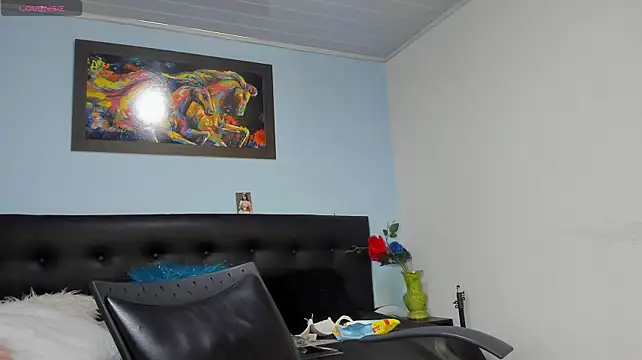 kaylaMinov_ 在線直播表演