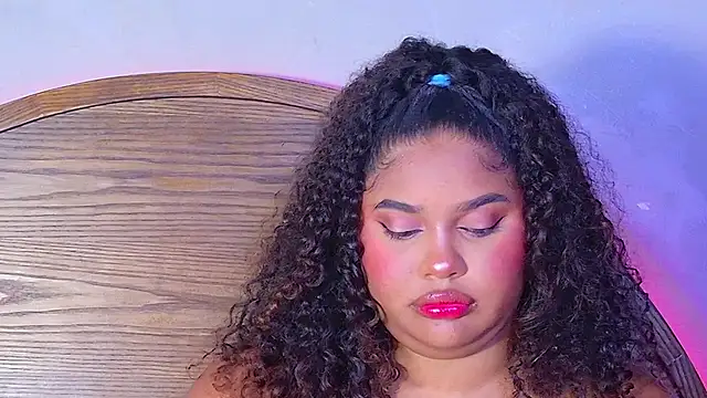 Isabellapierce webcam show