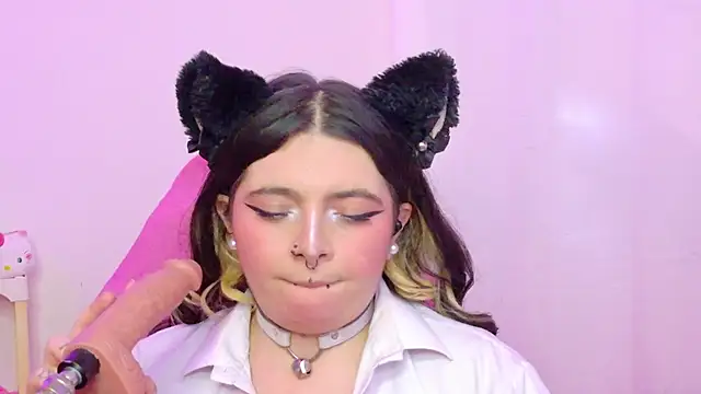 Živý XXX chat Sachi_Meow