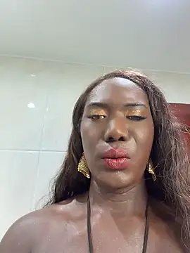 blackhotpartyts' Live XXX Chat