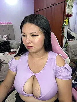 emmacortez2_'s Live XXX Chat