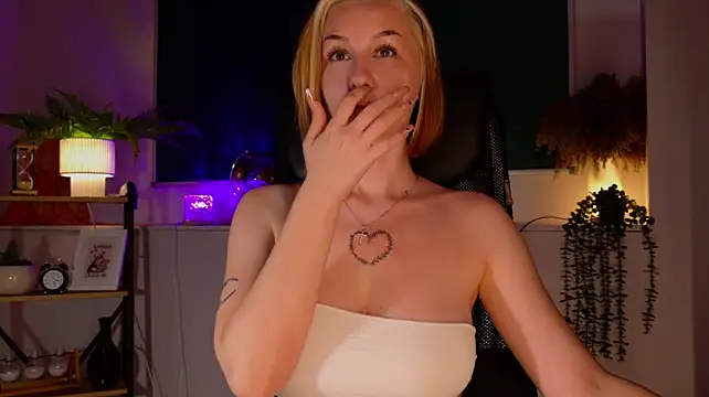 ClaireMathisの  ライブXXXチャット