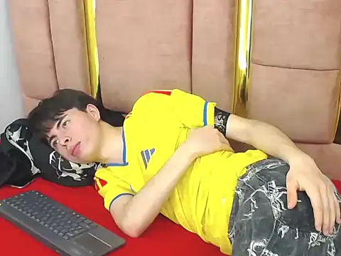 Show modela MICHAEL_HONEY na web-kameri