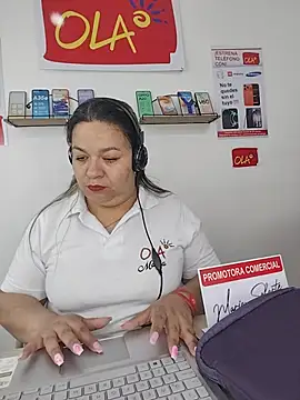 Charlott-1 লাইভ XXX চ্যাট