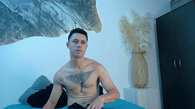 Show de webcam de LoganKush_