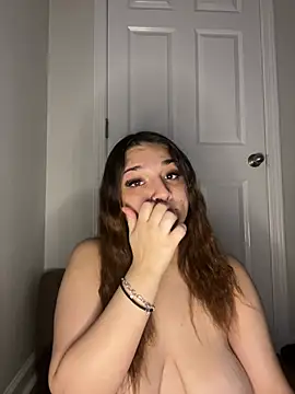 treasurebabii Chat XXX in diretta