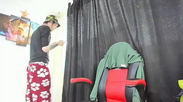 Jeff_Walton@xh Show in webcam