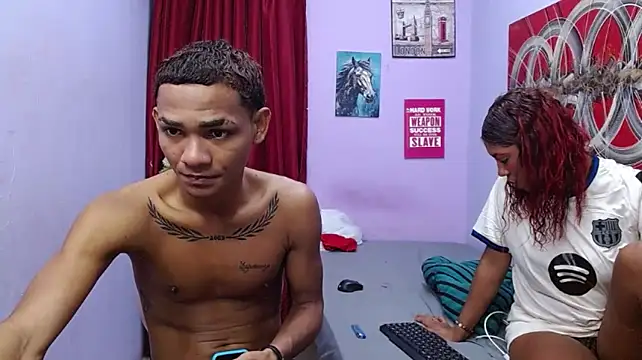 Chat XXX en directo de black_twinks
