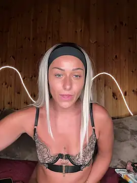petrouchkaaa_ live XXX chat