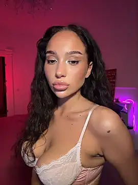 CardiSweetBabyのライブXXXチャット