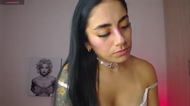 Chat +18 de Millie_bobby ao vivo