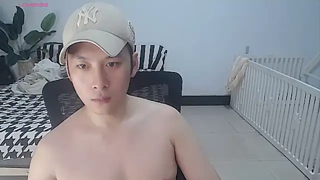 แชท XXX สดของ yichen008