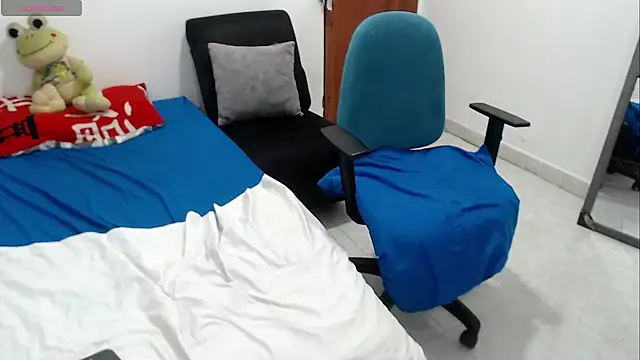 Chat +18 de LAURA_Foxht ao vivo