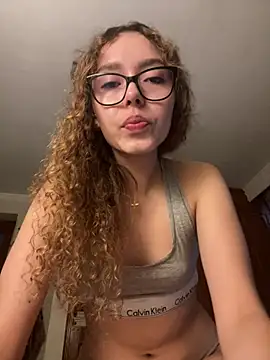 צ'אט XXX בשידור חי של Isabelle_Noir