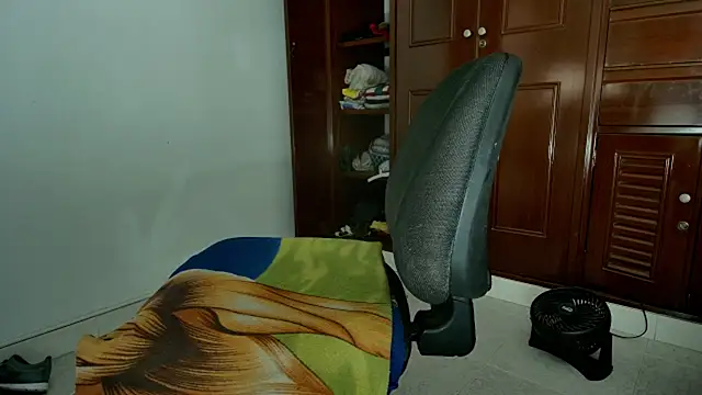 Jhon_wich live XXX chat