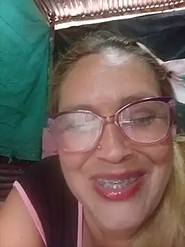 MOTHER_AND_SON09's Live XXX Chat