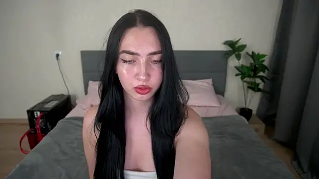 Chat +18 de WildKittenX_ ao vivo