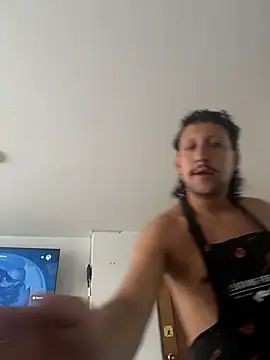 Show modela LiorenVexo na web-kameri
