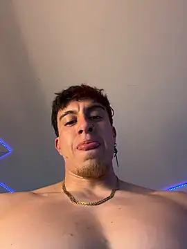 Chat XXX en directo de strongboy_