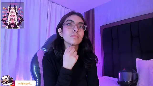 Molly_A Live XXX Chat