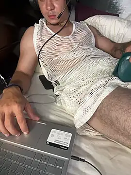 AngelLatinBoy Adlı Modelin Canlı XXX Sohbeti