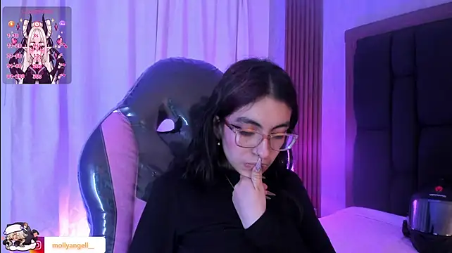 Molly_A Live XXX Chat