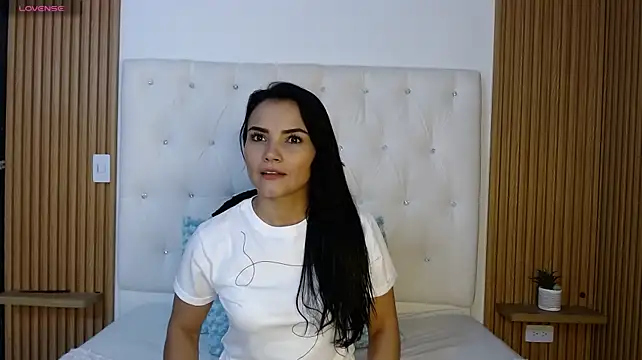 GreciaEvanss: απευ θείας συνομιλία ΧΧΧ