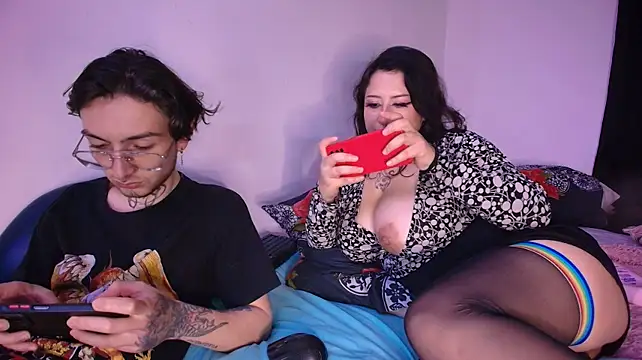 הופעת וובקאם של annyharriis