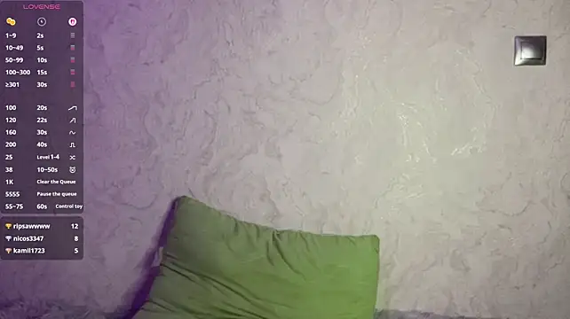 3mominty Live XXX-Chat