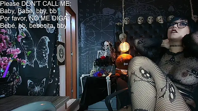 Онлайн чат XXX AlexHoe_