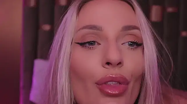 XXX chat uživo modela AmeliaAngel