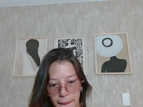 Tiiana Live XXX-Chat