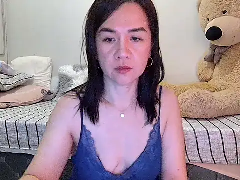 KissHott Live XXX Chat