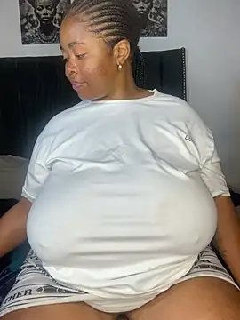 LunaCovenn Webcam Show