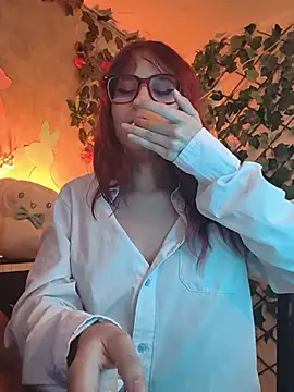 RedMeloddy's Live XXX Chat