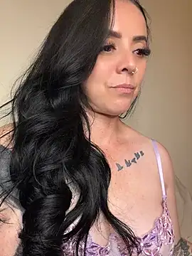 AndreaValencia Adlı Modelin Canlı XXX Sohbeti