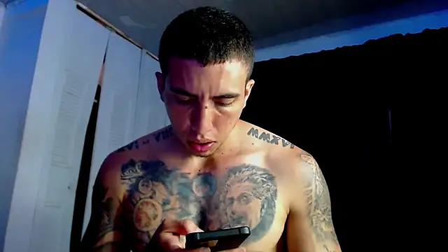 Adam_Hudsond's Live XXX Chat