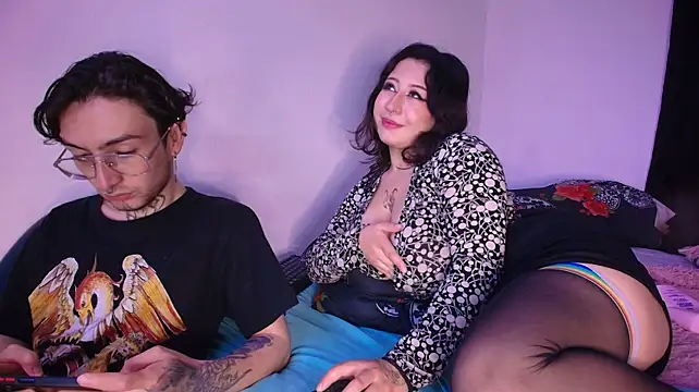 צ'אט XXX בשידור חי של annyharriis