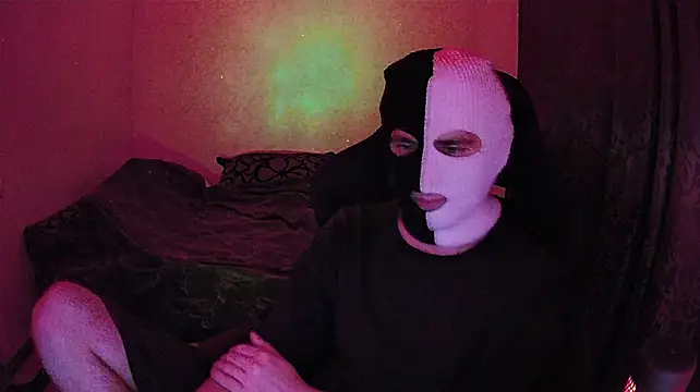 ZXCENSORED- élő XXX-chatje