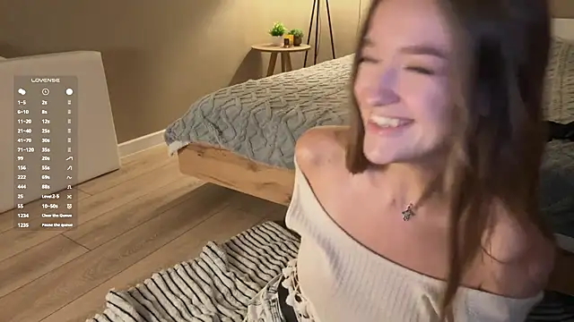 عرض كام Qeeeunn
