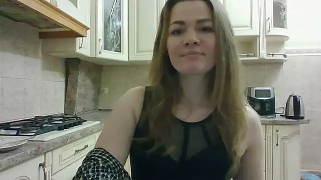 Chatroom XXX en direct de FionaXShine
