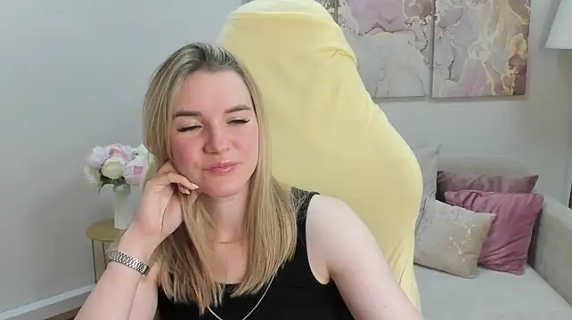 RoxyReignn Chat XXX live
