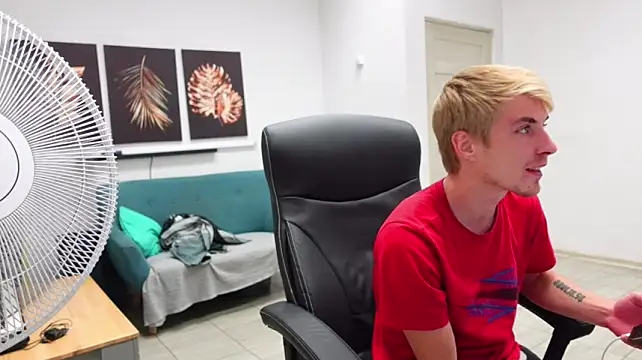 Webkamerová show Logan_Falk