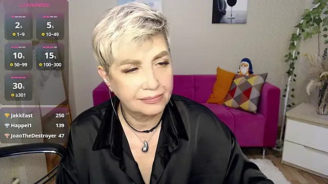 צ'אט XXX בשידור חי של sexy_milffa