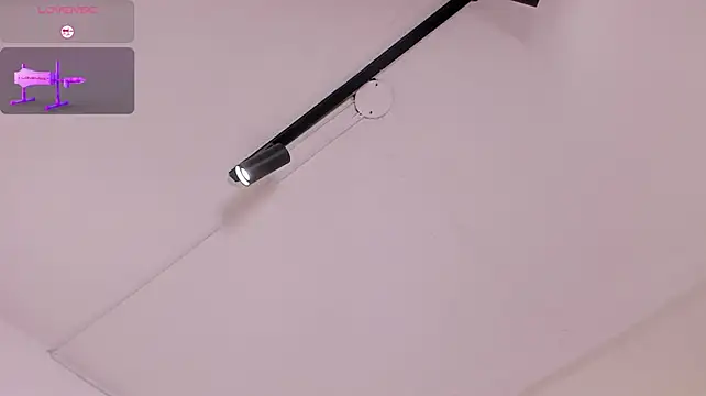 emily_roouseeのライブXXXチャット