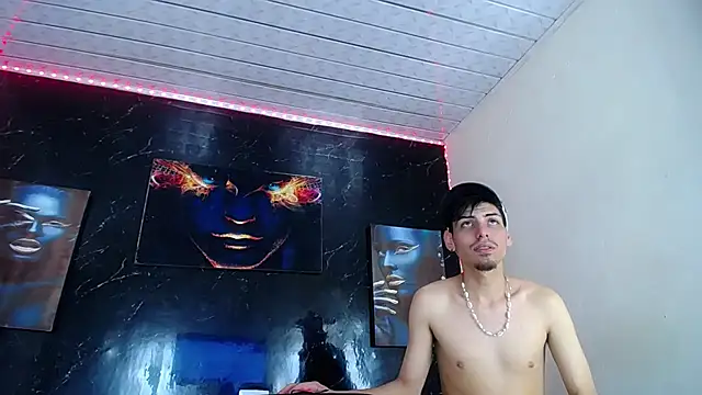 LuxeCouple Live XXX-chat