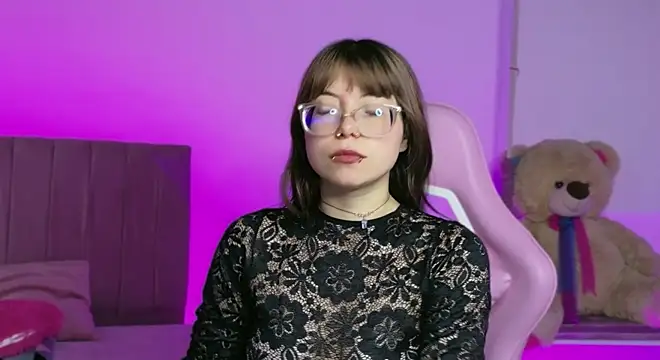 uchiiky_doll: онлайн-секс-чат